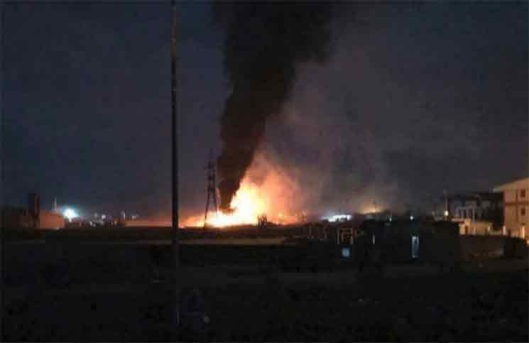 Photo of إعلام النظام السوري: صواريخ إسرائيلية استهدفت مطار دمشق