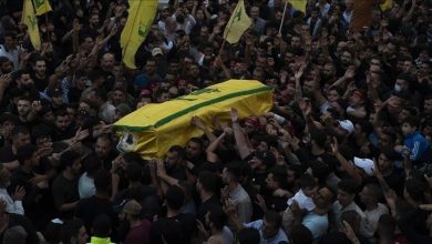 Photo of “حزب الله” يعلن مقتل قيادي وعنصر بمواجهات مع قوات إسرائيلية