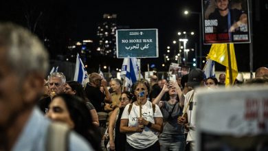 Photo of مفاوض إسرائيلي لعائلات المحتجزين: اغتيال السنوار لم يغير شيئاً وعلينا تقديم تنازلات