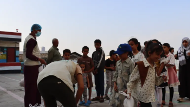 Photo of الإفطار بالماء.. رمضان يحل على اليمنيين وسط أزمات غير مسبوقة (شاهد)