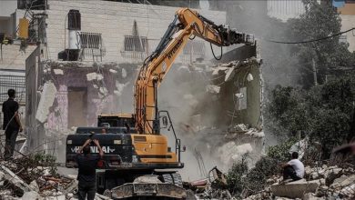 Photo of جيش الاحتلال الإسرائيلي يهدم منزلين وعمارة سكنية في الضفة الغربية